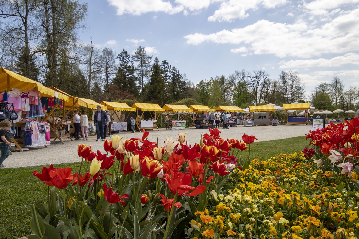 Dogajanje v času sejma domače in umetnostne obrti