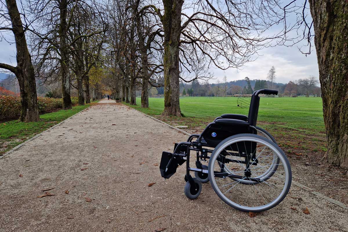 Brezplačna izposoja invalidskega vozička