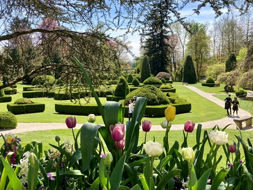 Andrea Mervar – In the French park