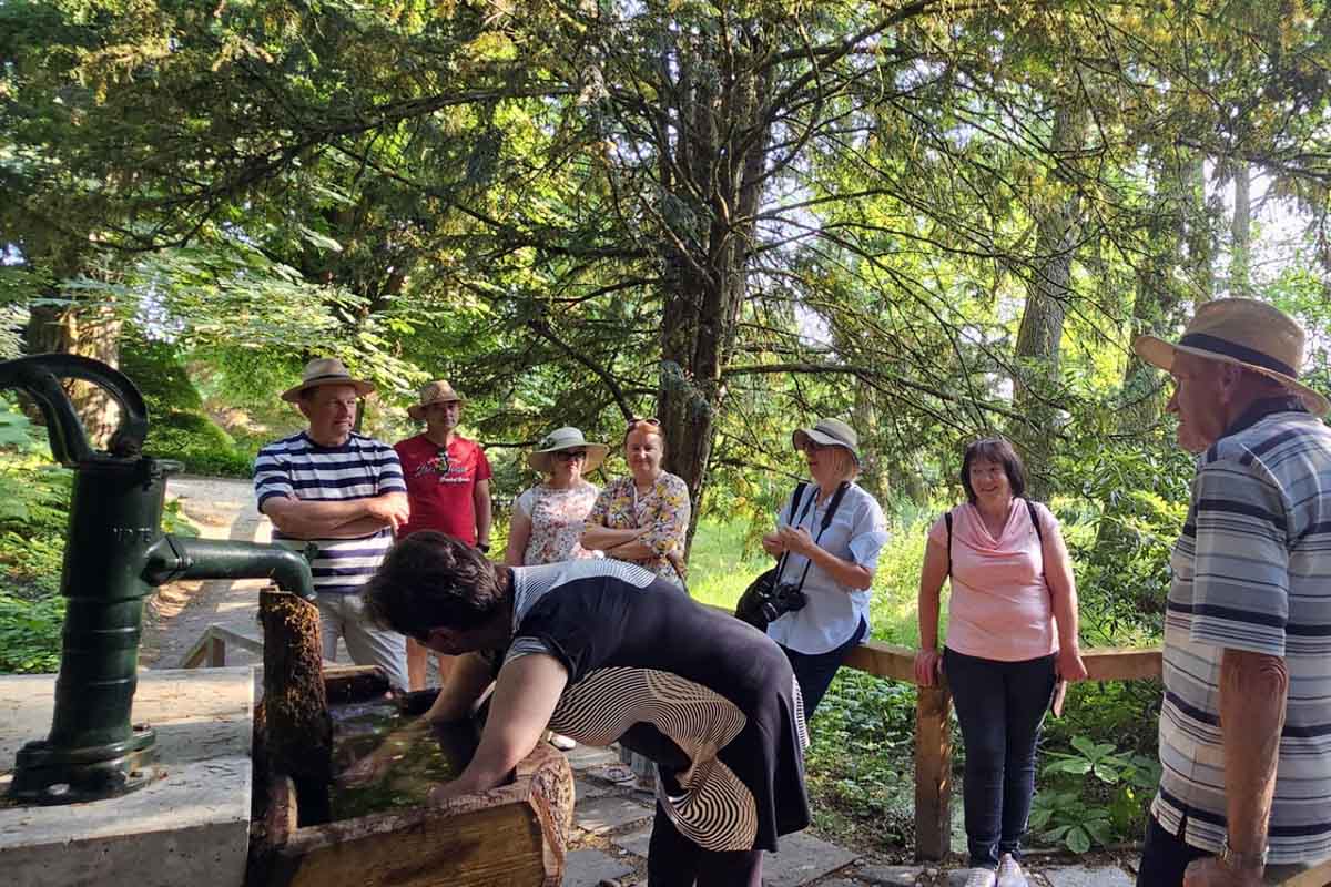 Doživite moč Kneippove terapije v objemu Arboretuma Volčji Potok-1 Doživite moč Kneippove terapije v objemu Arboretuma Volčji Potok-1